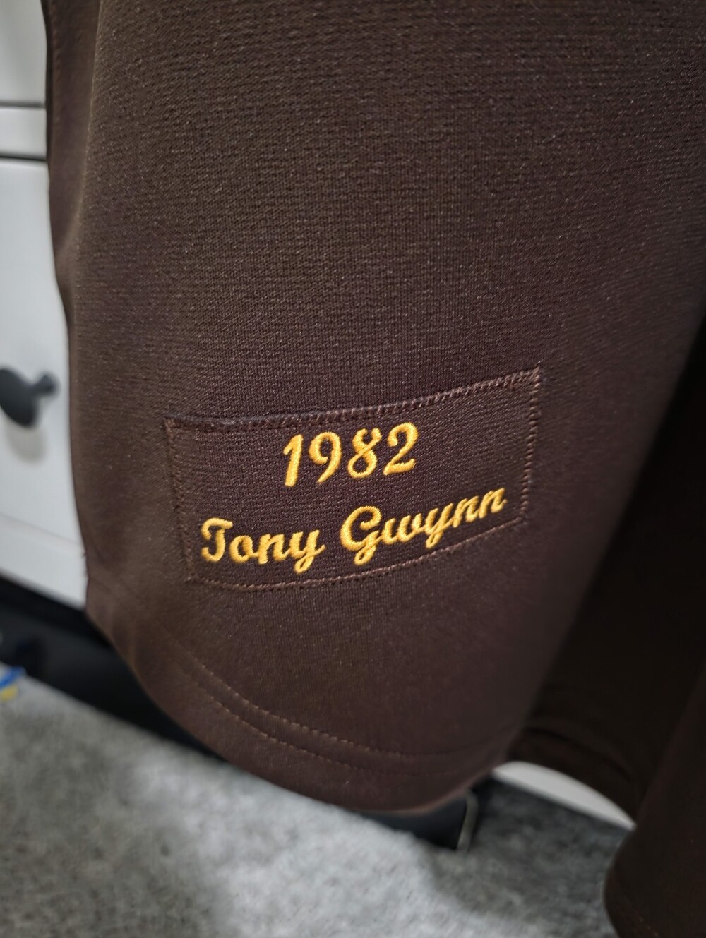 San Diego Padres ♤ 1982 Tony Gwynn #19 Jersey ♤ Mitchell & Ness ♤ Size 52 - Picture 5 of 6